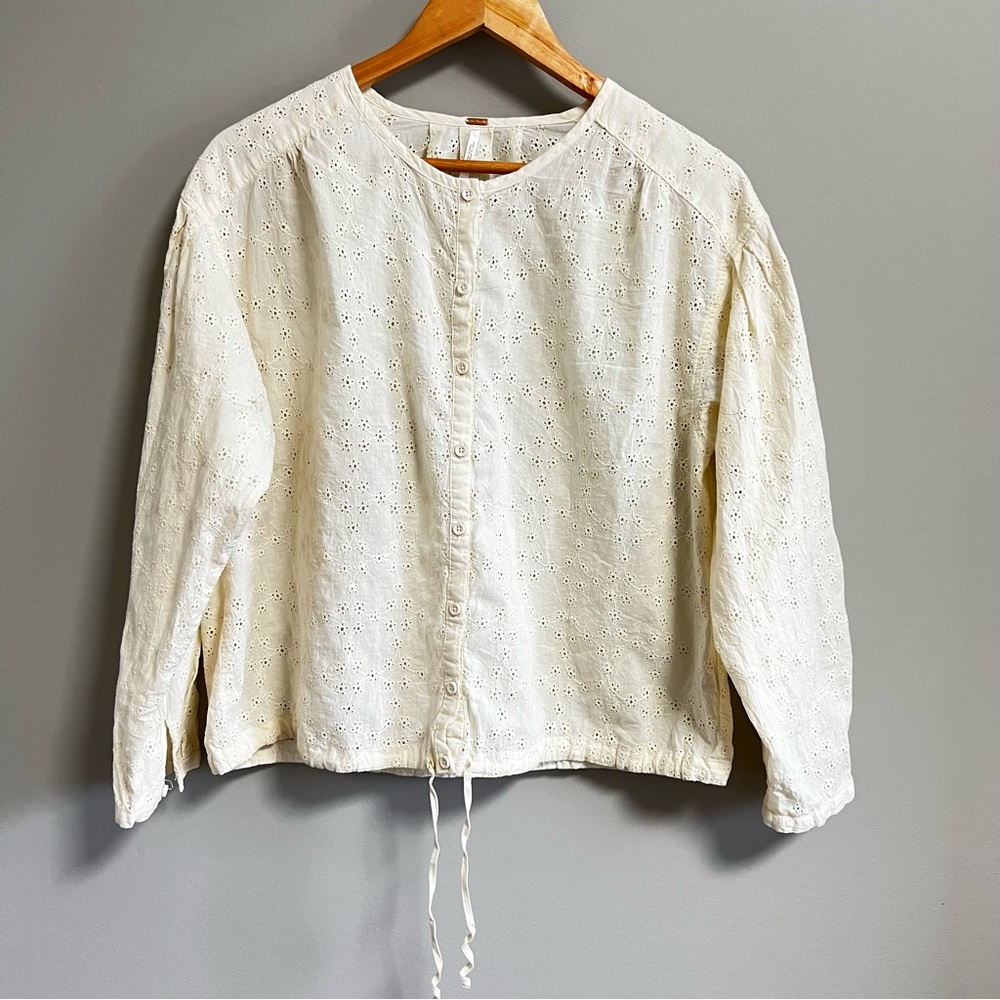 Free People Cream Eyelet Long Sleeve Blouse Tie Waist Size Small - Picture 2 of 8